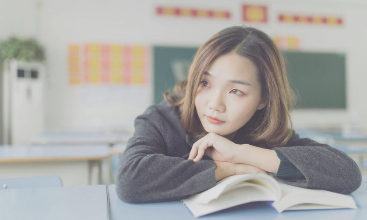 Gemütliches Beratungsgespräch über Finanzen